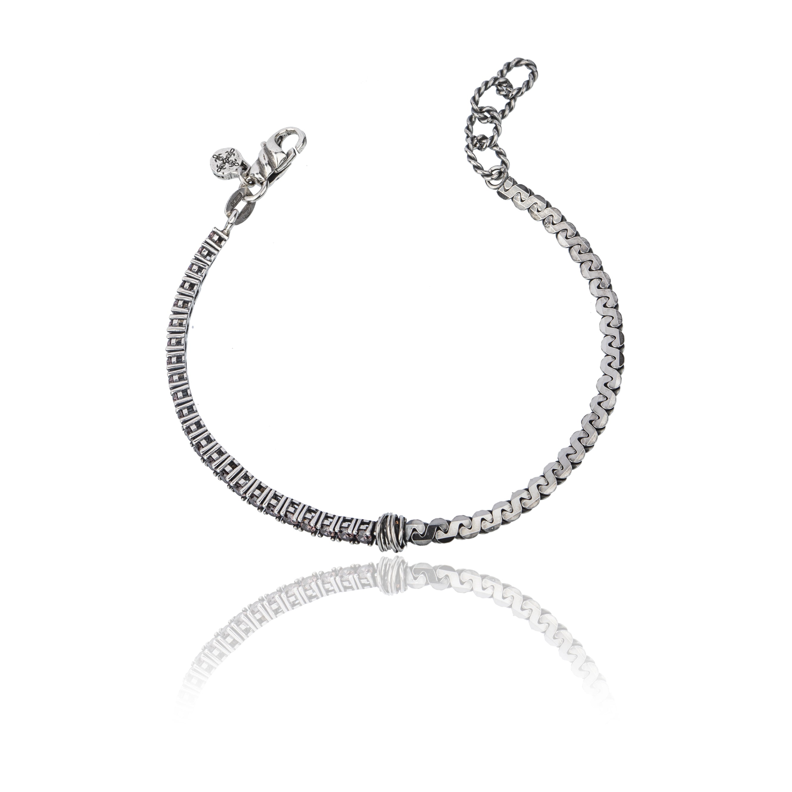 Bracciale uomo in argento 925 con catena tennis di zirconi e nodo centrale.