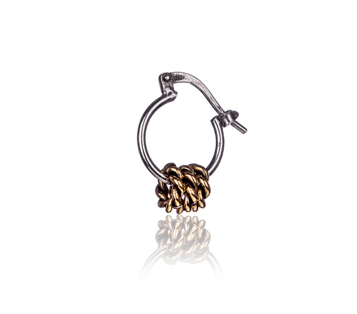 Orecchino da uomo in argento 925.