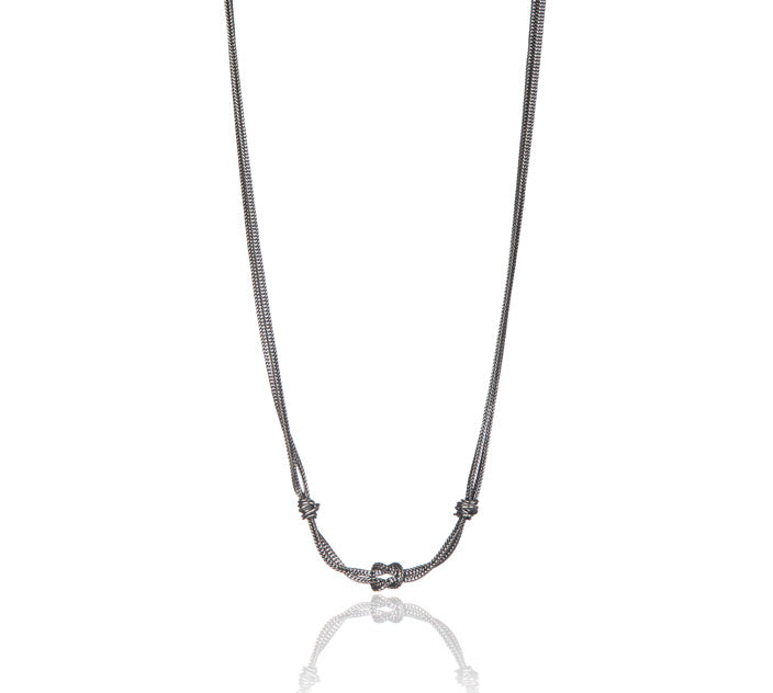 Collana in argento 925, maglia sottile e lucida.