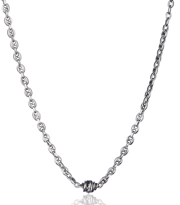 Collana cordoncino e argento 925, design sportivo.